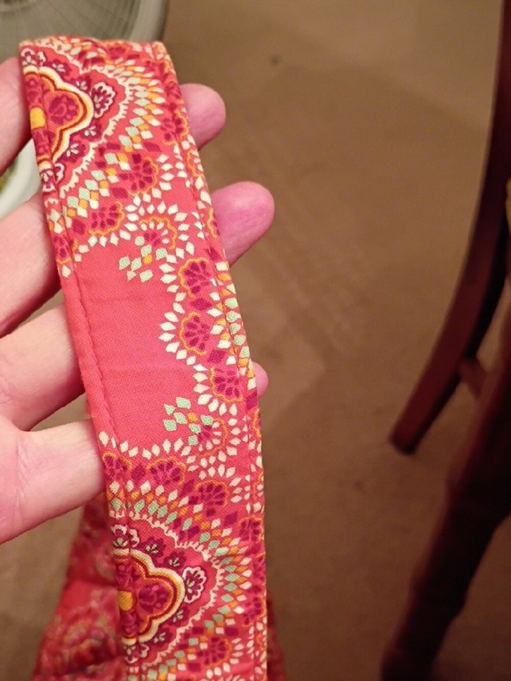 Vera Bradley Reversible Tote In Paprika Pattern - Picture 4 of 5
